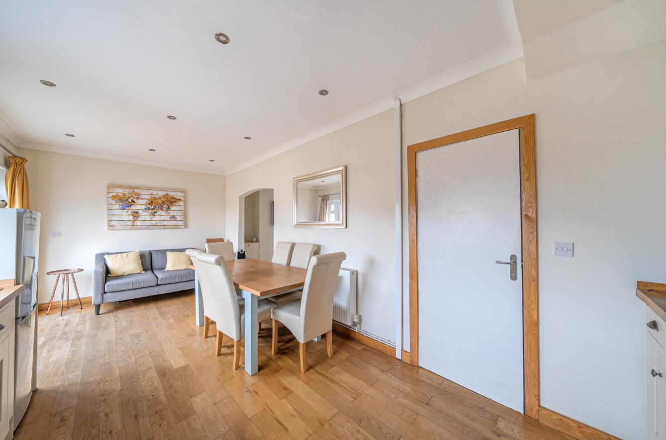 St. Margarets Drive, Llanelli, SA15 4EW